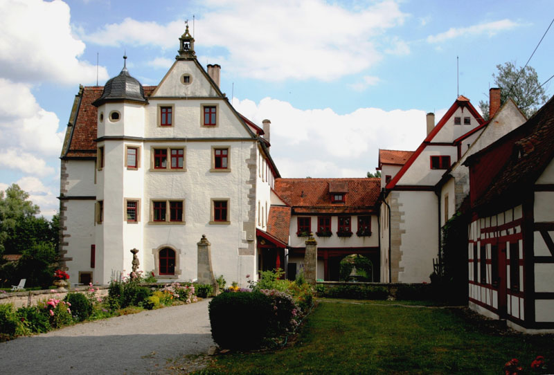 tl_files/projekte/Gebsattel_Schloss/1_Schloss_Hauptgebaeude.jpg